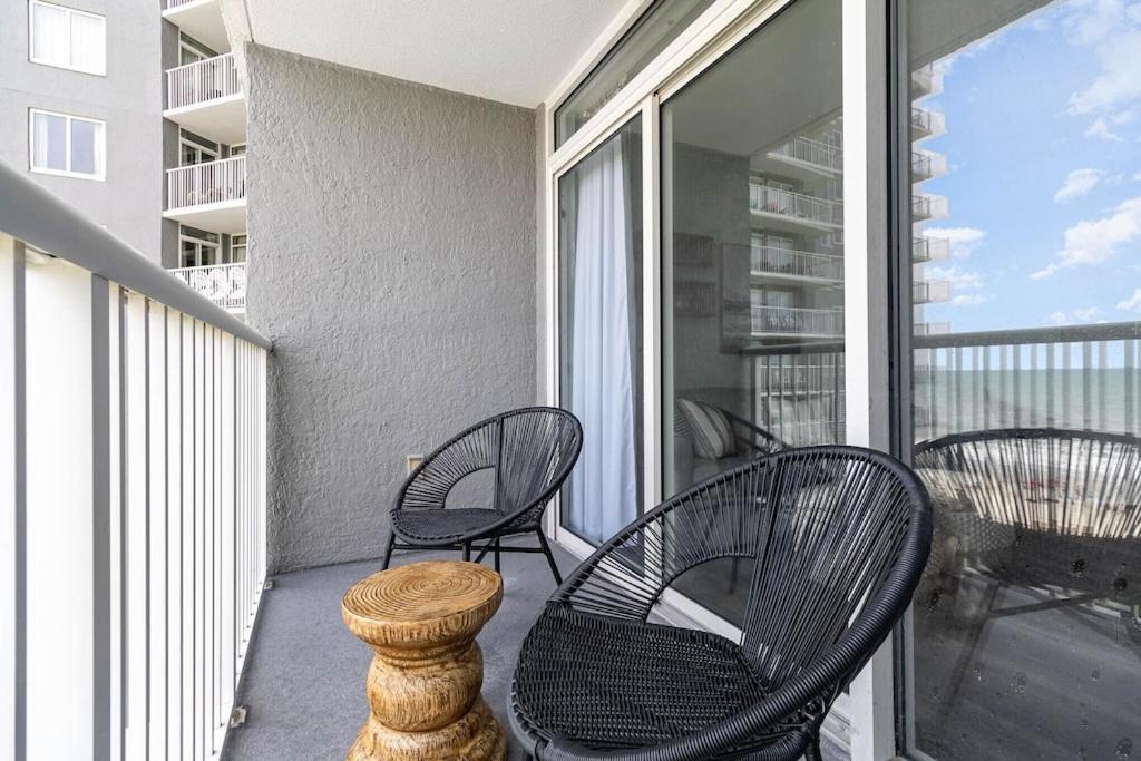 Direct Oceanfront- King Bedroom- Amazing Views/Pools/Hot Tubs/Beach Access/Golf Myrtle Beach Exteriér fotografie