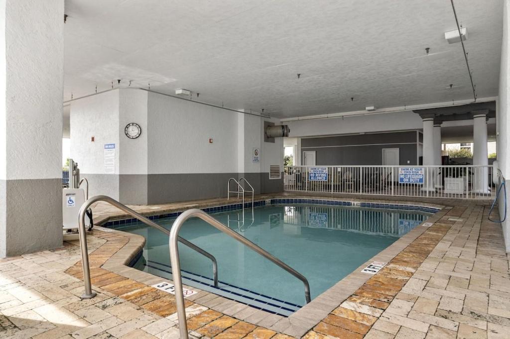 Direct Oceanfront- King Bedroom- Amazing Views/Pools/Hot Tubs/Beach Access/Golf Myrtle Beach Exteriér fotografie