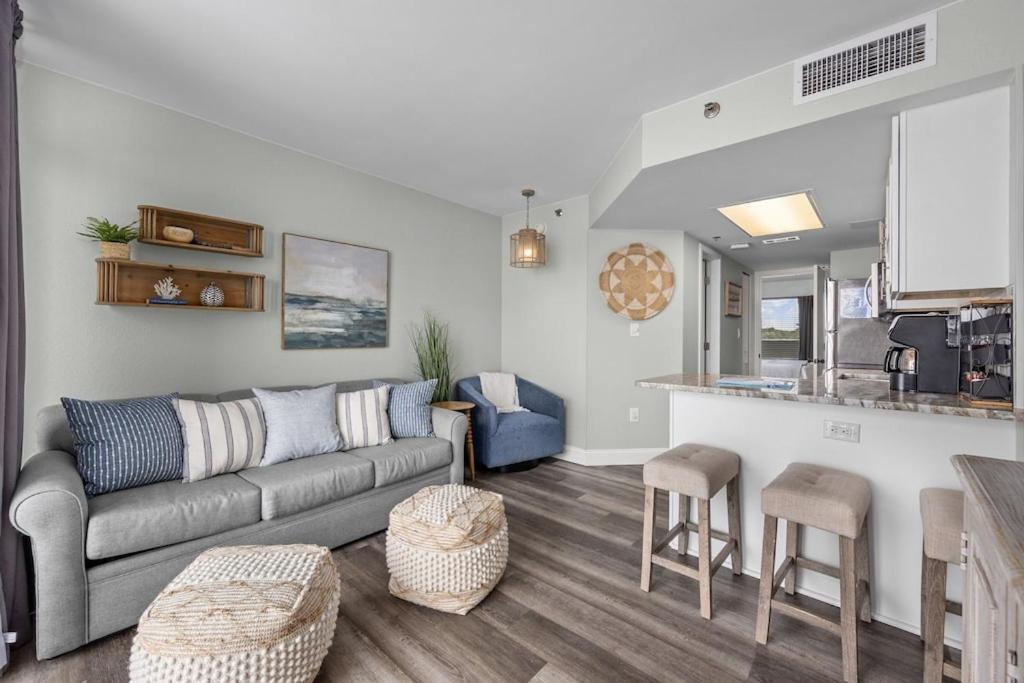 Direct Oceanfront- King Bedroom- Amazing Views/Pools/Hot Tubs/Beach Access/Golf Myrtle Beach Exteriér fotografie